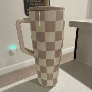 Brumate XL 32 Oz Tan, Checkered by Krista Horton